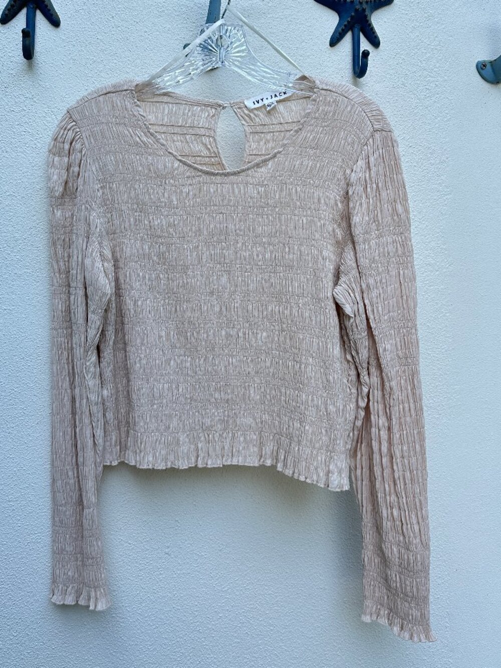 Ivy + Jack | Fitted Top w Smocking | Long Sleeve | Lt. Beige | Sz 12-L | LikeNEW